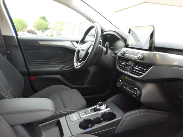 Ford Focus Turnier 2,0 TDCi Automatik – Bild 3