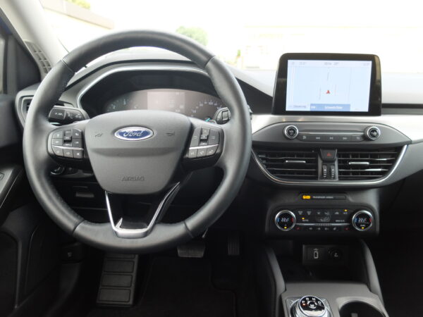 Ford Focus Turnier 2,0 TDCi Automatik – Bild 4