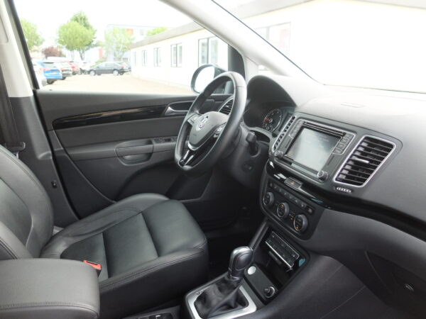 VW Sharan 2,0 TDi 4Motion DSG 7-Sitzer – Bild 3