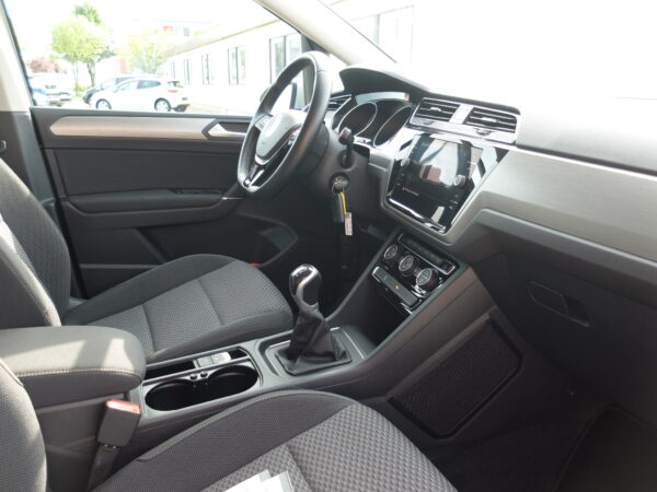 VW Touran 1,5 TSi Comfortline 7-Sitzer – Bild 3