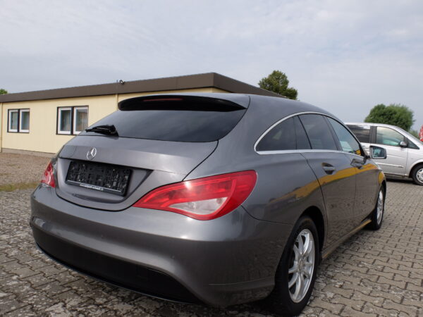 Mercedes CLA 200 d Shooting Brake – Bild 2