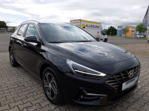 Hyundayi i 30 Kombi Automatik
