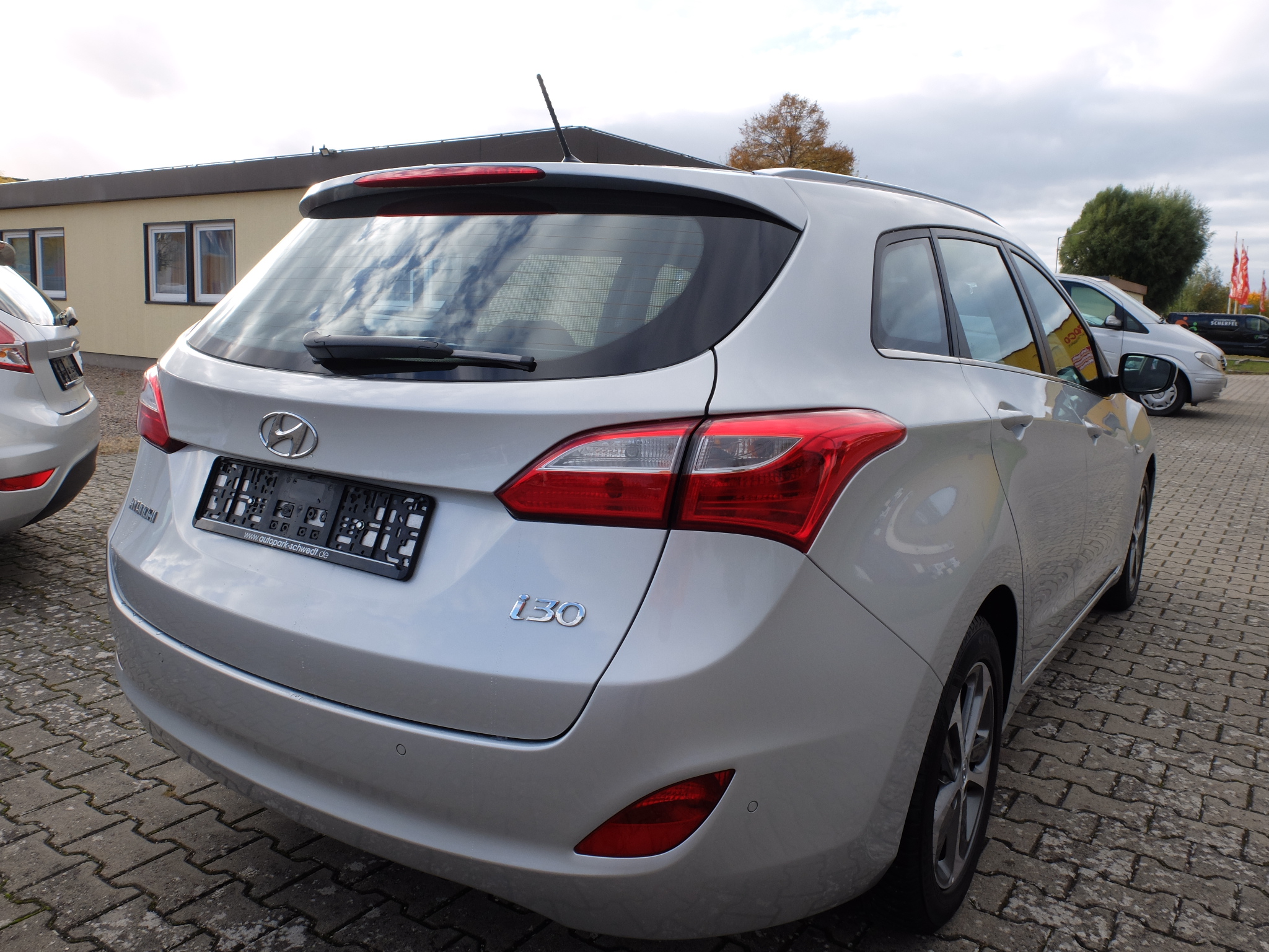 Hyundai i 30 Kombi 1,6 GDi – Bild 2