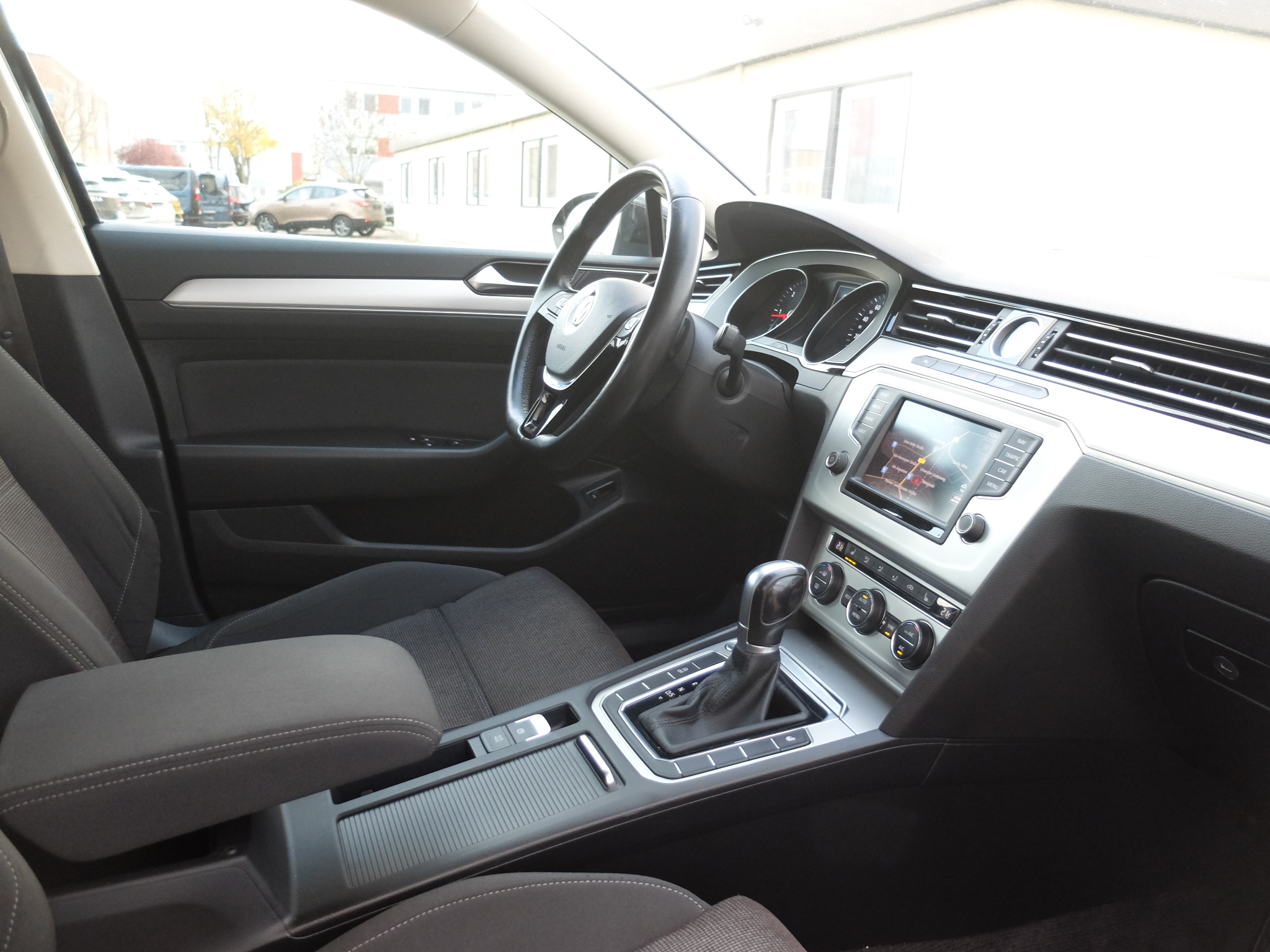 VW Passat Variant 2,0 TDi DSG Comfortline – Bild 3