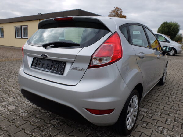 Ford Fiesta 1,25 5-Türer – Bild 2