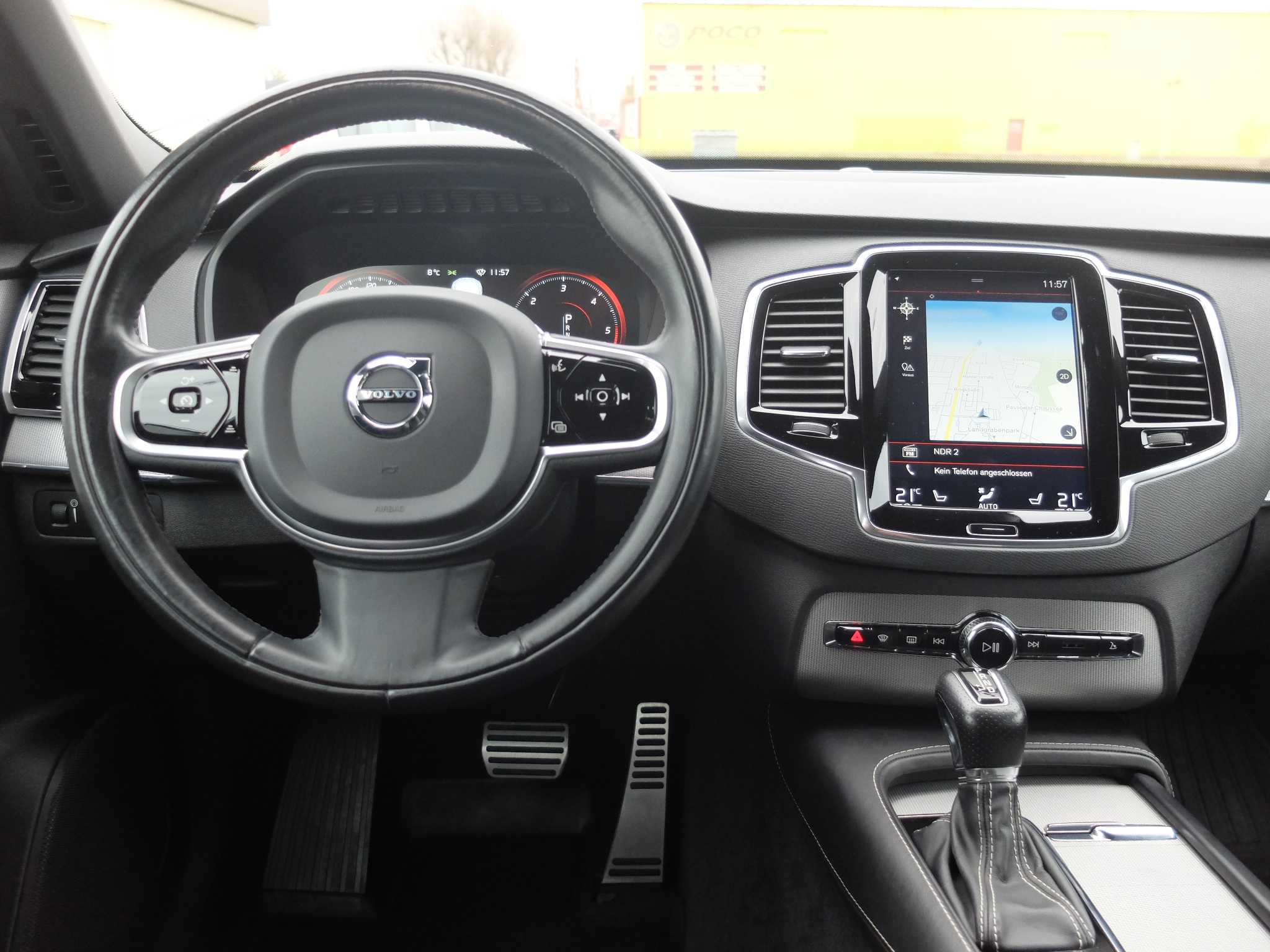 Volvo XC 90 D5 R-Design AWD – Bild 4