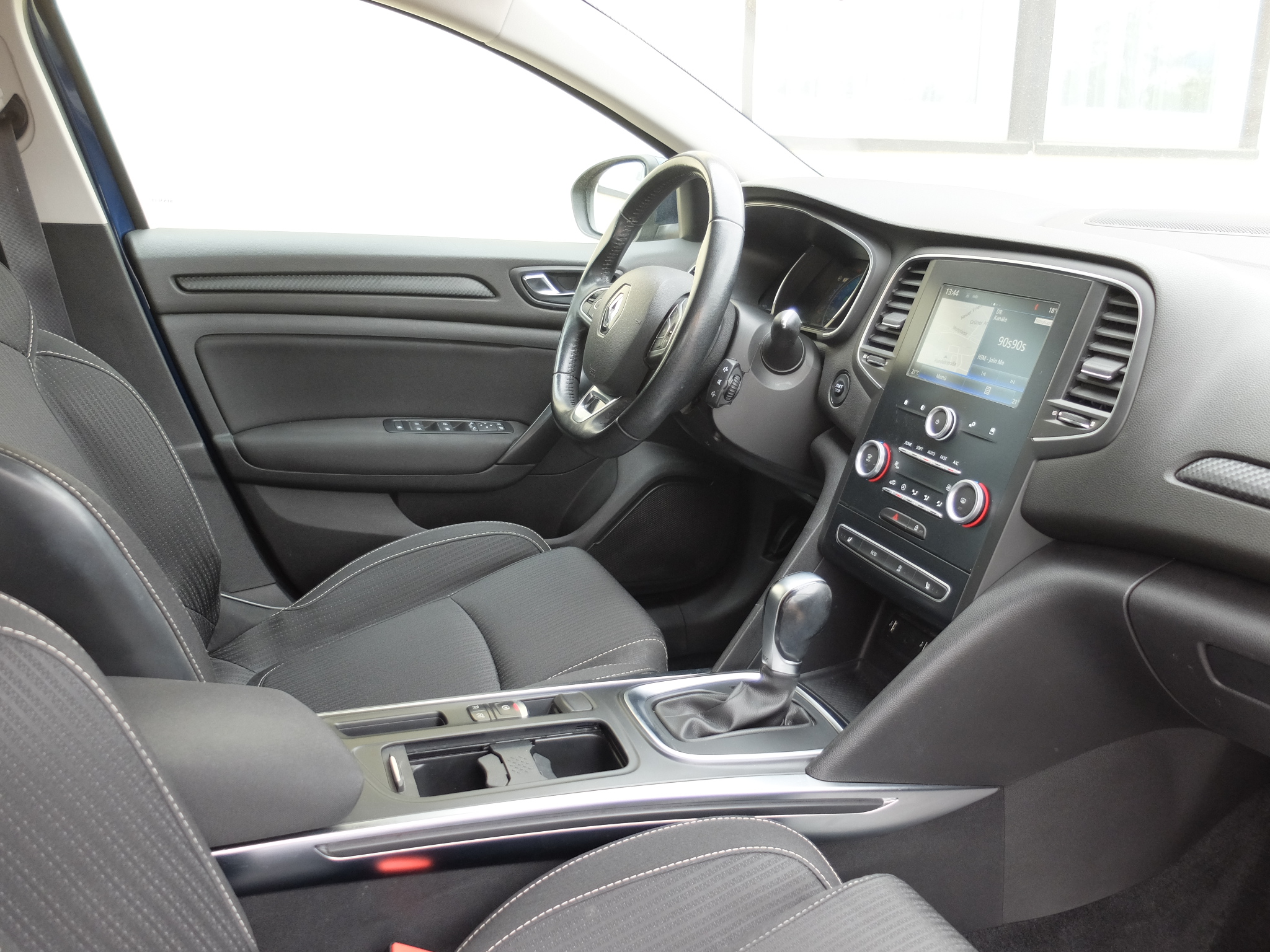 Renault Megane Kombi Exclusive Automatik – Bild 3