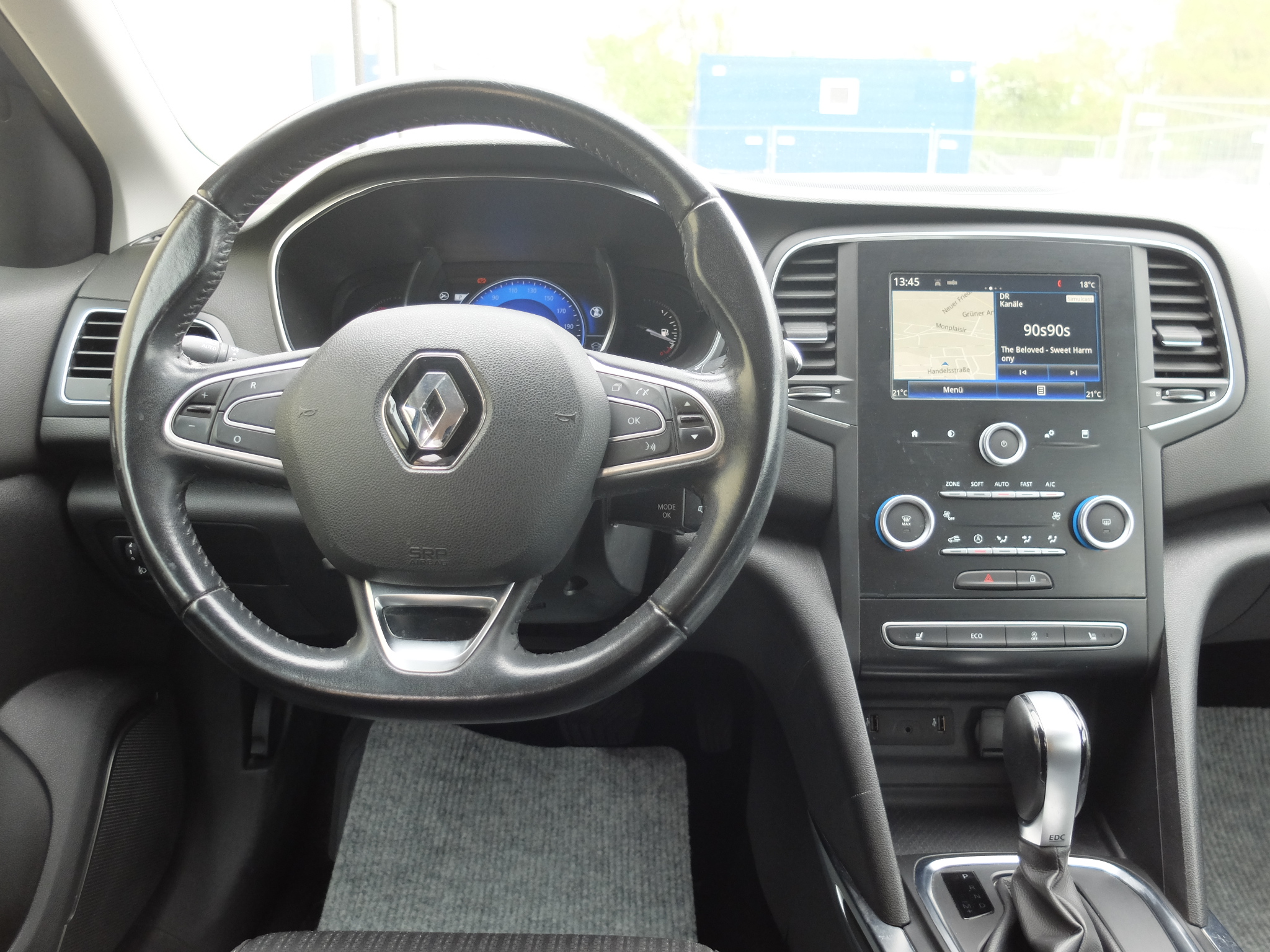 Renault Megane Kombi Exclusive Automatik – Bild 4