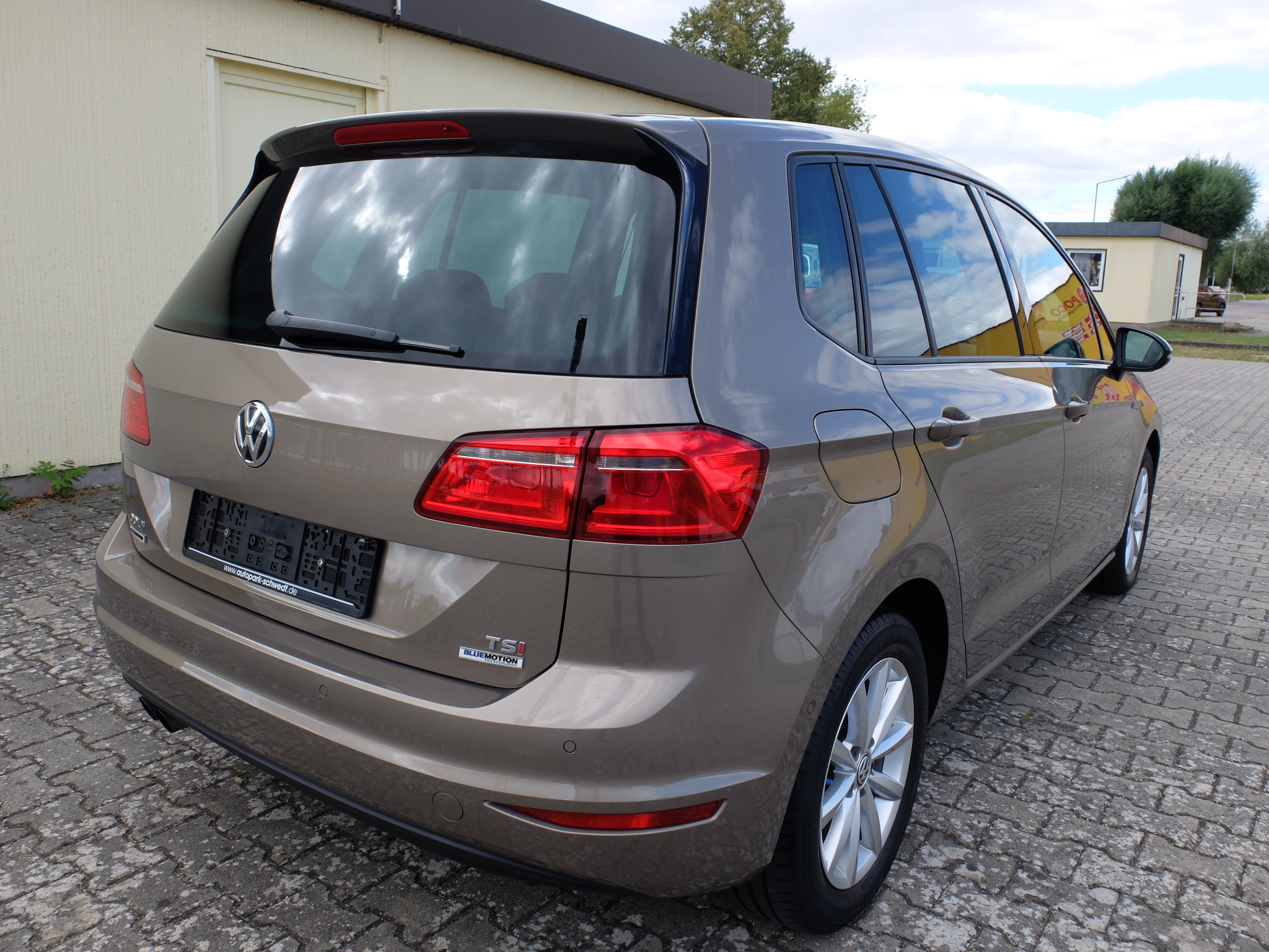 VW Golf Sportsvan 1,4 TSi Lounge DSG – Bild 2