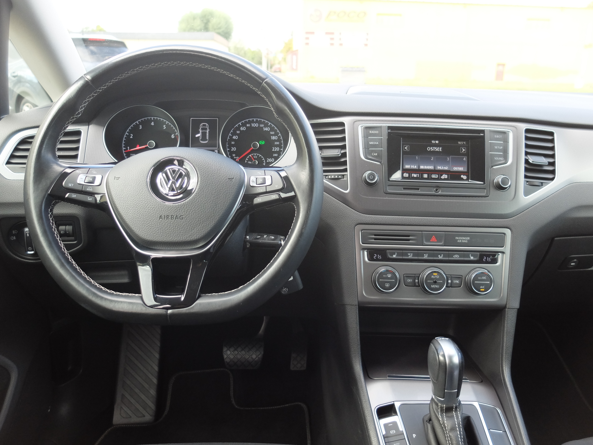VW Golf Sportsvan 1,4 TSi Lounge DSG – Bild 4