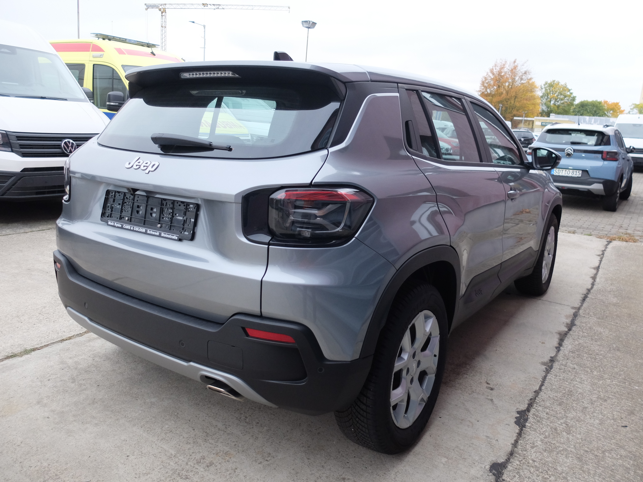 Jeep Avenger 1,2 i Attitude – Bild 2