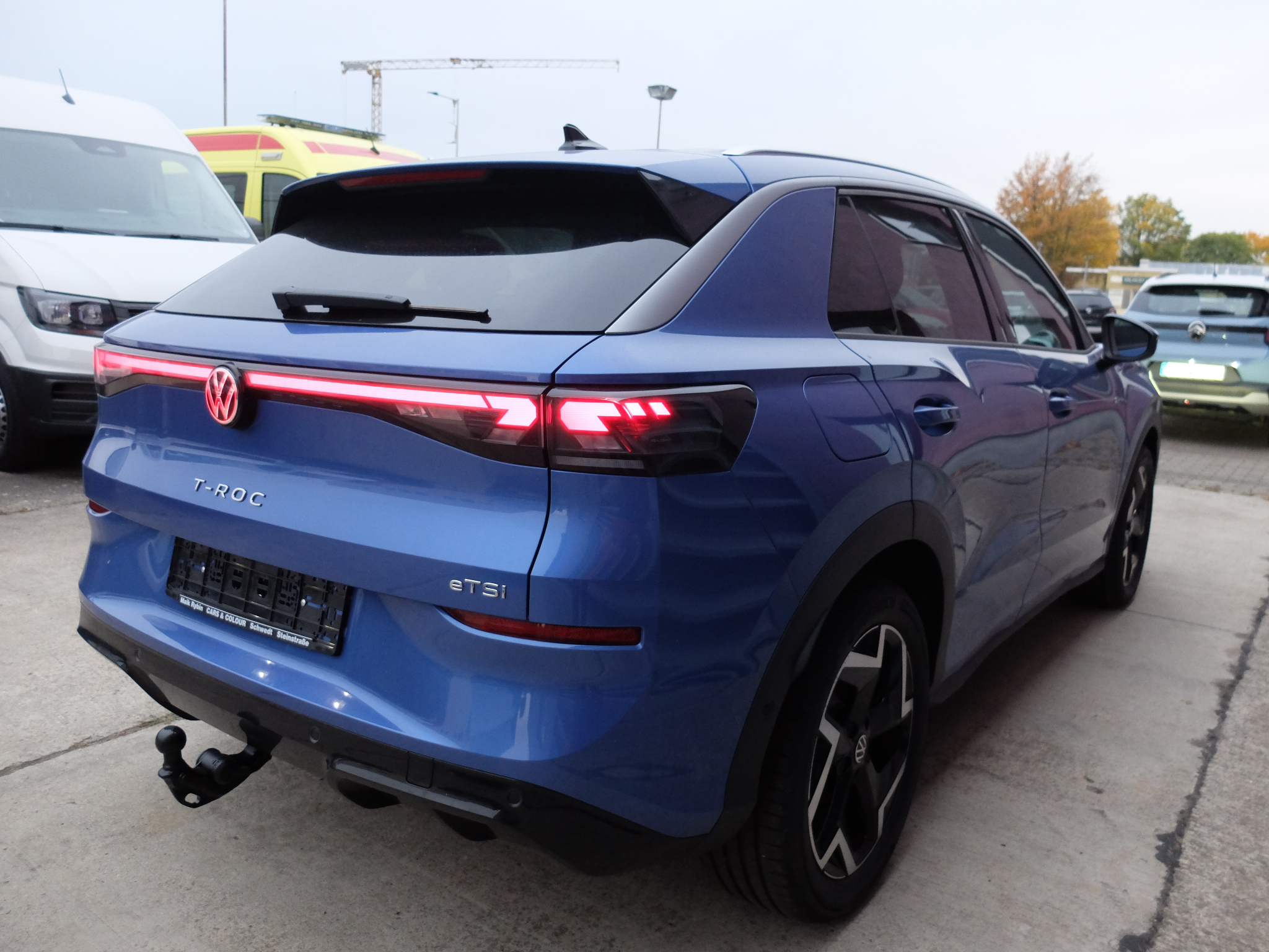 VW T-Roc 1,5 eTSi R-Line DSG – Bild 2